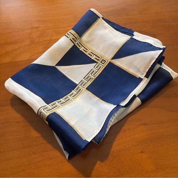 Oscar De Le Renta Studio Vintage 100% Silk Scarf 31” Square - Picture 1 of 8